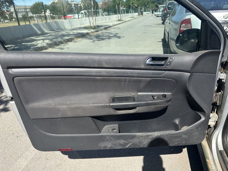 Салон голф 5 2/3 врати