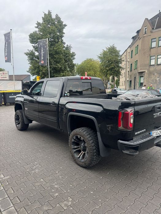 Gmc Sierra 2018 All Terrain 4x4 V8 5.3 litri