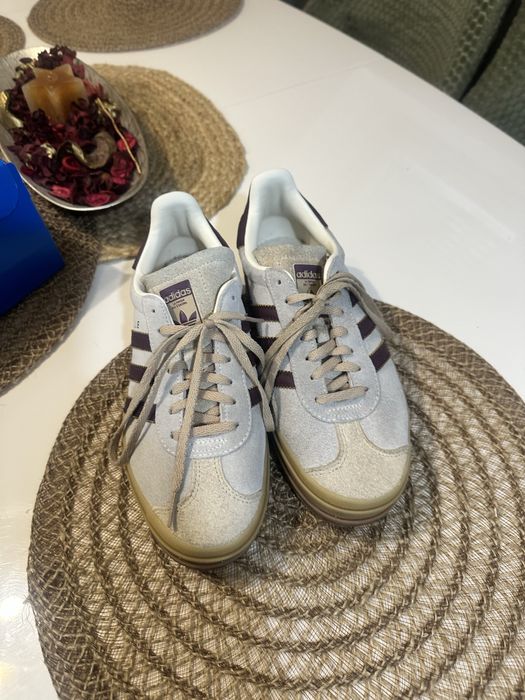 Дамски маратонки -70€