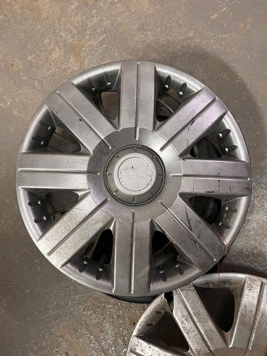 продам колпаки в отличном состоянии