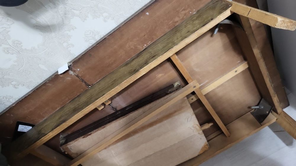 Продам стол раздвижной