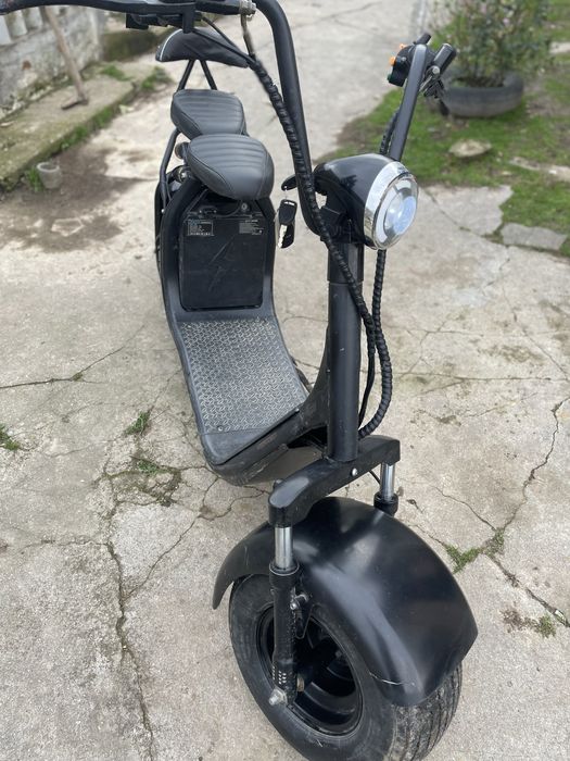 Vand scuter electric bine intretinut