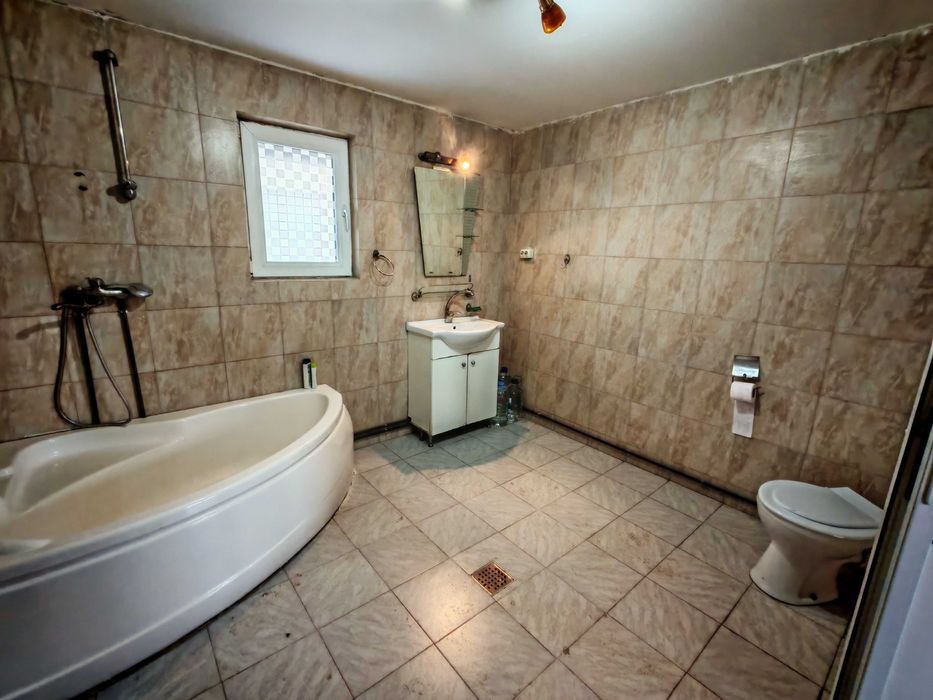 Casă în Puchenii-Moșneni - se închiriază etaj