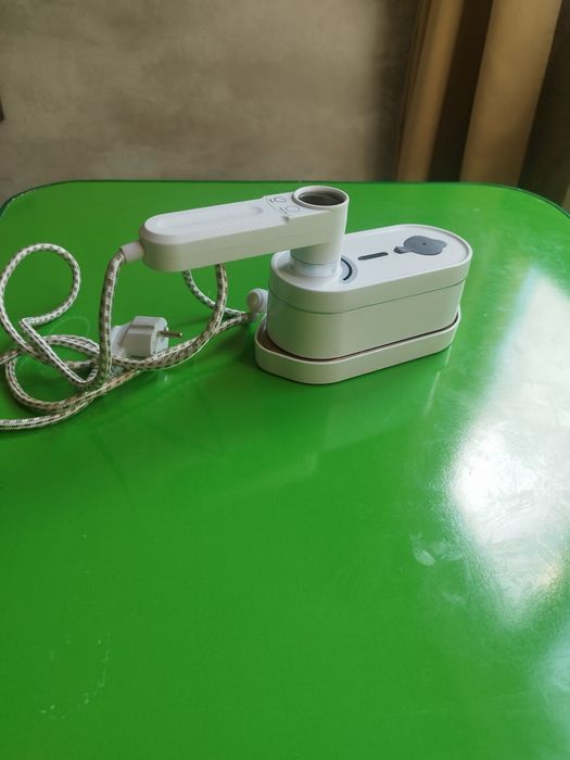 Утьюг белый удобный