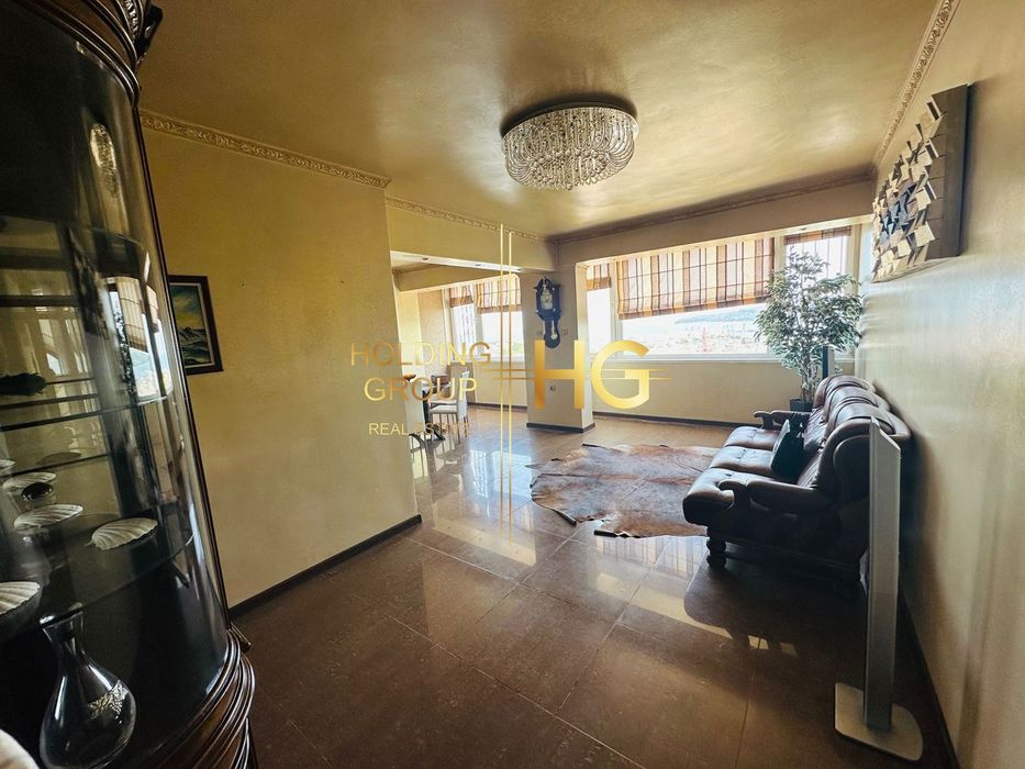 Продава се Четиристаен апартамент в Варна, Център - 100 кв.м за 2250 €/кв.м - Снимка #4