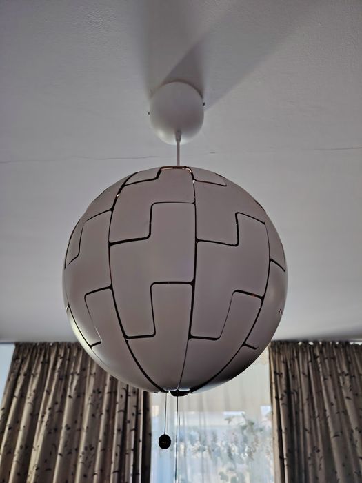 Vând lustra model cumpărat de la IKEA