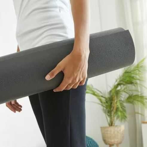 Постелка за фитнес, йога или други сортове