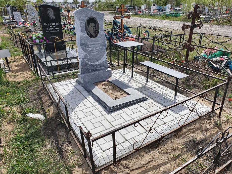 Изготовление памятников фирма "Монумент"