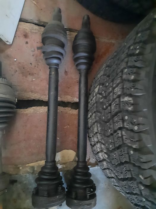 Продам запчасти бмв е 39