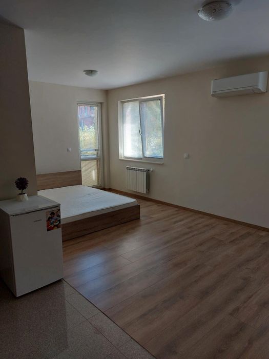 Дава се под наем Едностаен апартамент в София, Витоша - 40 кв.м за 465 € - Снимка #2