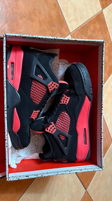Jordan 4 Red Thunder