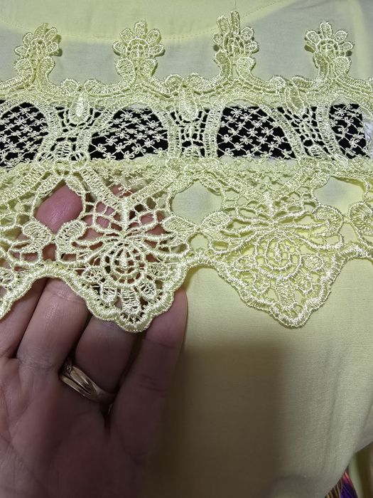 Camasa brodata manual, umeri bufanti