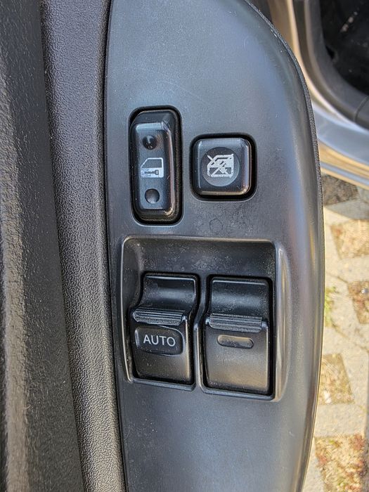 Toyota Yaris бензин