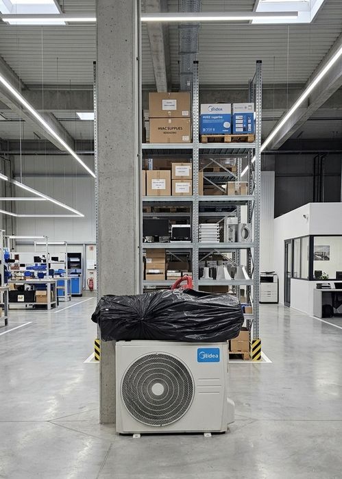 Aparat aer condiționat inverter Midea .