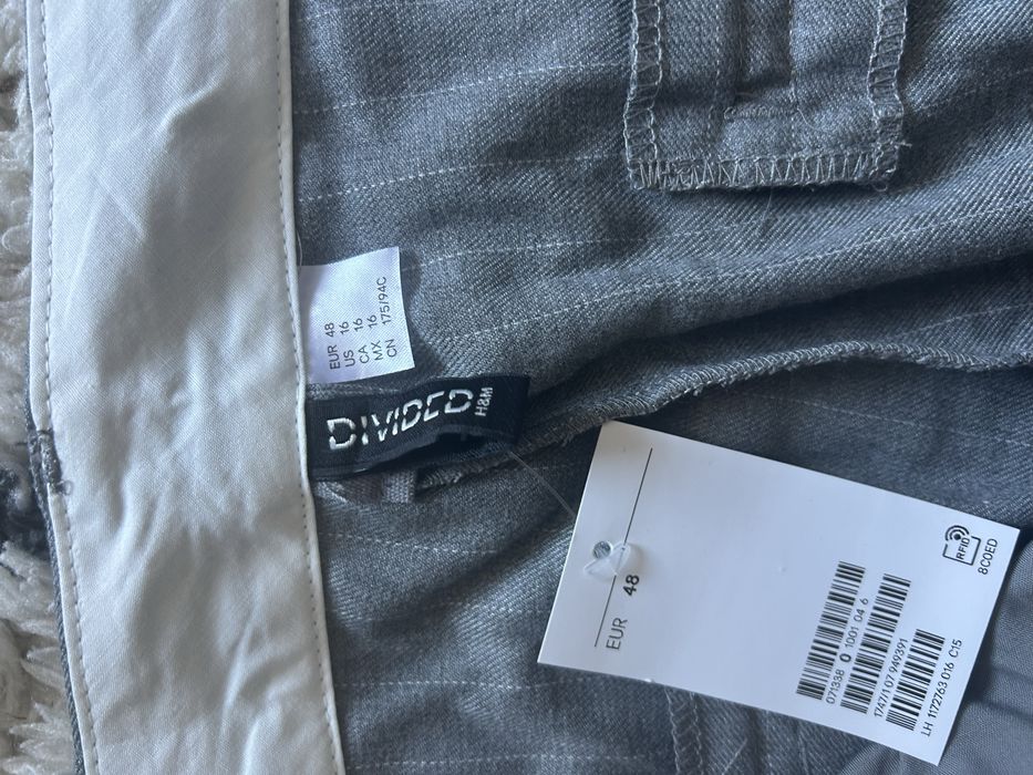 Прав панталон с широки крачоли HM