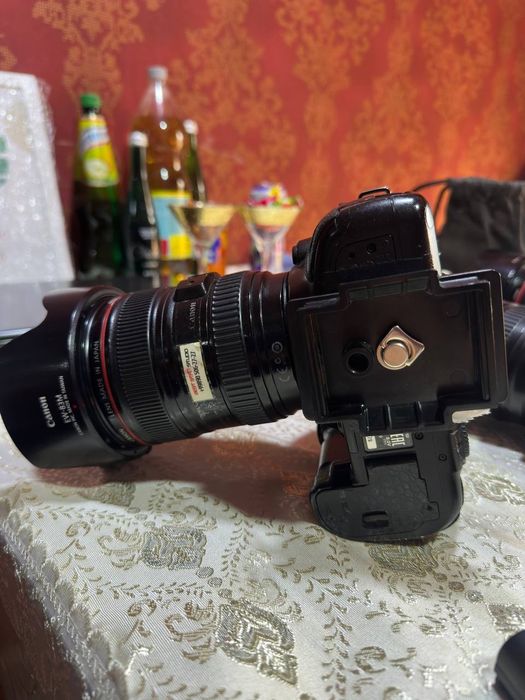 Canon mark 4 mark 3 6d