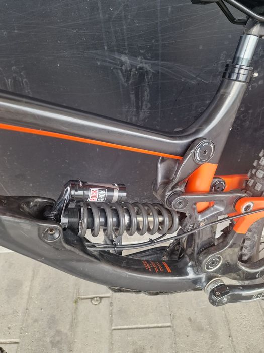 Downhill колело Saracen myst 2017