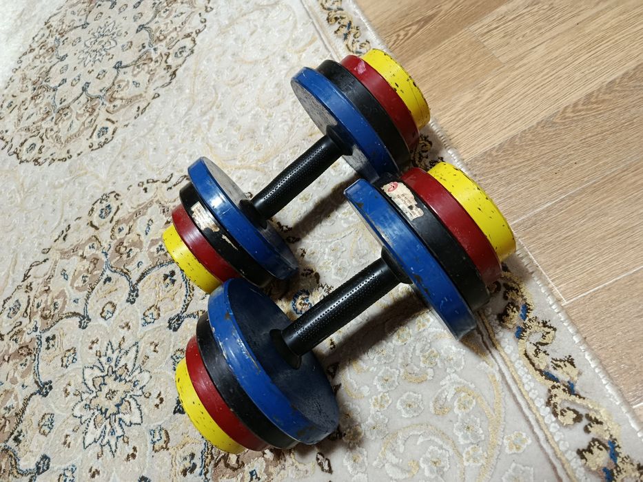 Гантел сотилади хар биттаси 15кг дан общий 30кг завадской.