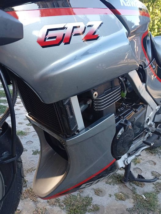 Продавам мотор GPZ Kawasaki 500 S