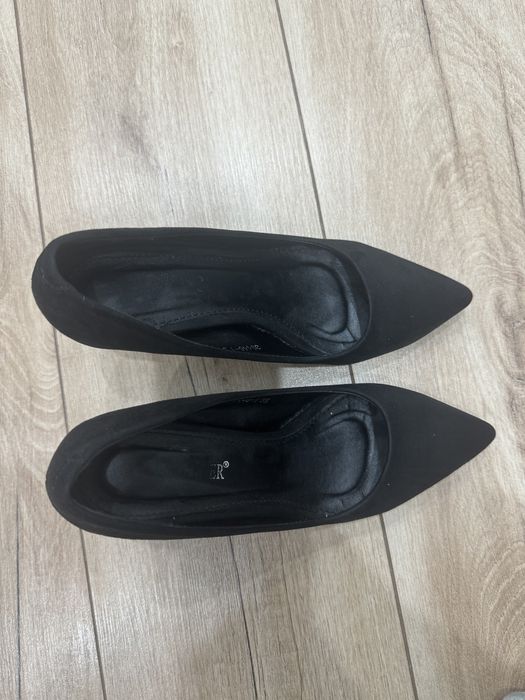 Черные туфли женские