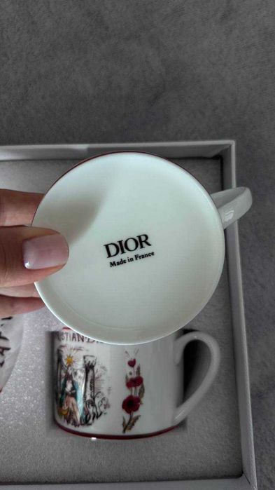 set pentru 2 persoane - cești și farfurioare dior-taro