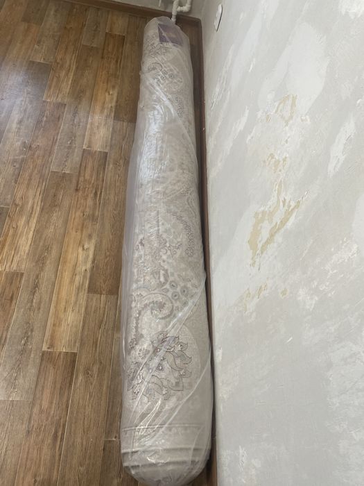 Продам ковер б/у