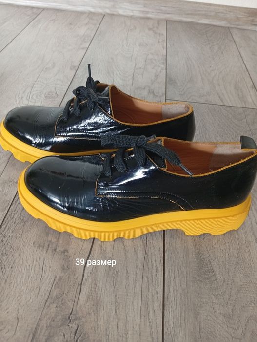 Отдам даром сапоги 38 размер, ботинки 39 размер