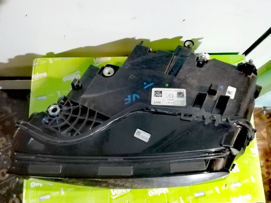 Фар Фарове за БМВ Х7 Г07 / BMW X7 G07 Adaptive LED LCI.