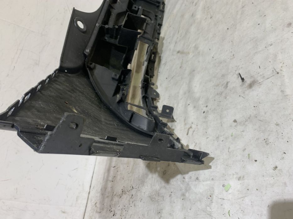 Bara spate Audi Q3, 2011, 2012, 2013, 2014, 2015, 2016, 2017, 2018.