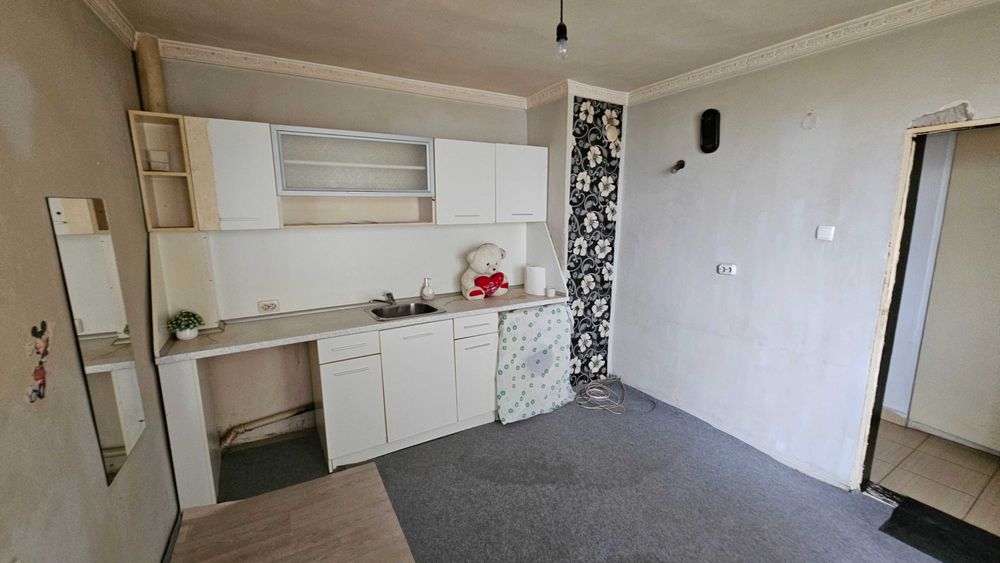 Продава се Двустаен апартамент в Разград, Лудогорие - 67 кв.м за 1179 €/кв.м - Снимка #3