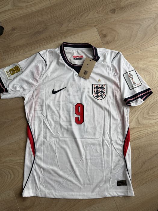 Tricou de fotbal Nike al nationalei angliei England cu Harry Kane 9 marime M nou cu eticheta world cup 2026