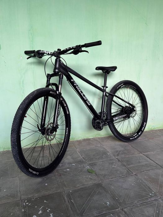 Sroncho pul kerak sotiladi Custom Phillips Dark Knight 2024
