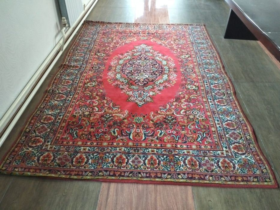 Продам ковёр,  хорошего качества