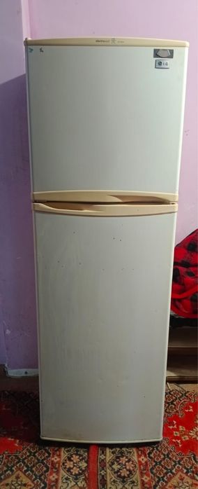 Продам холодильник