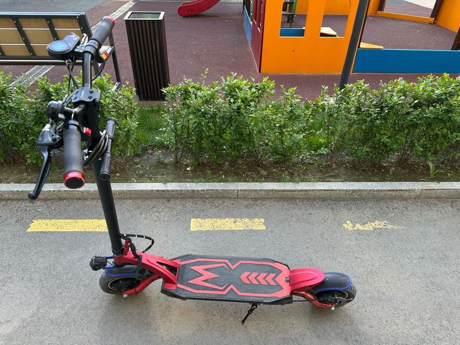 KAABO MANTIS 10 электросамокат