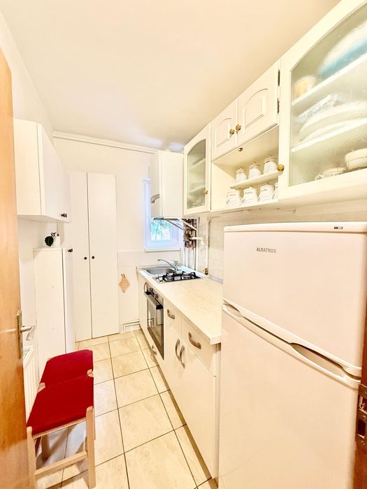 Apartament cu 2 camere, Vasile Aron, str. Negoveanu