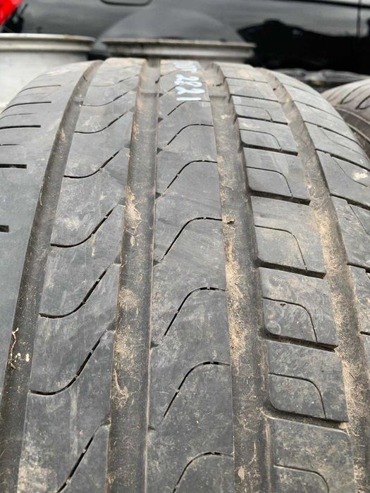 2 бр Летни Гуми Pirelli 235/55 R17 DOT 2821 грайфер 7мм ном 15