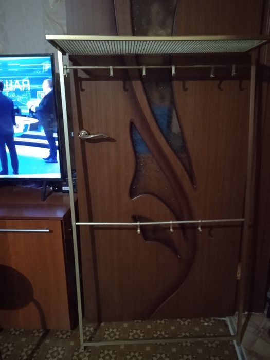 Вешалка настенная (металлическая)