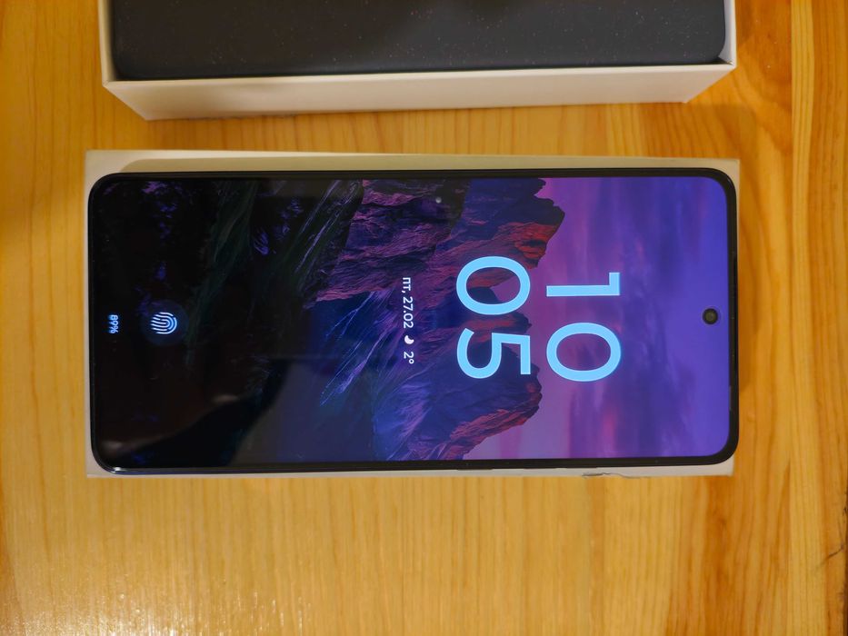 Продавам Нов Телефон Motorola G86 5G