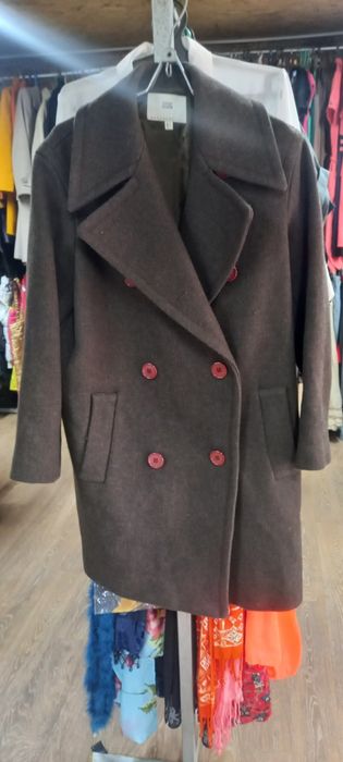 3000 Пальто женское продаётся