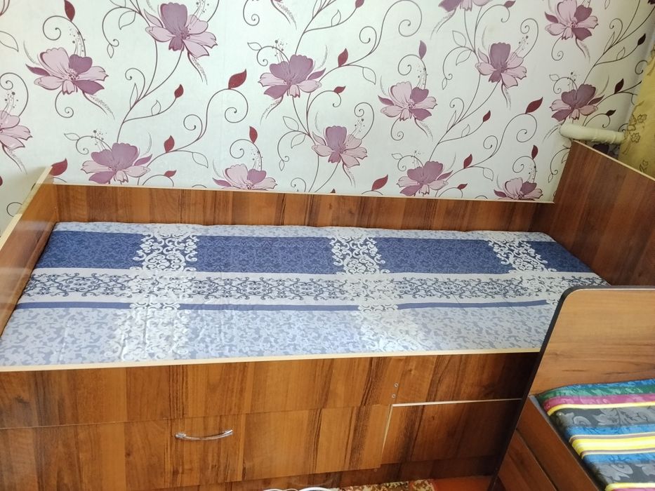 Продам кровати с ящиками
