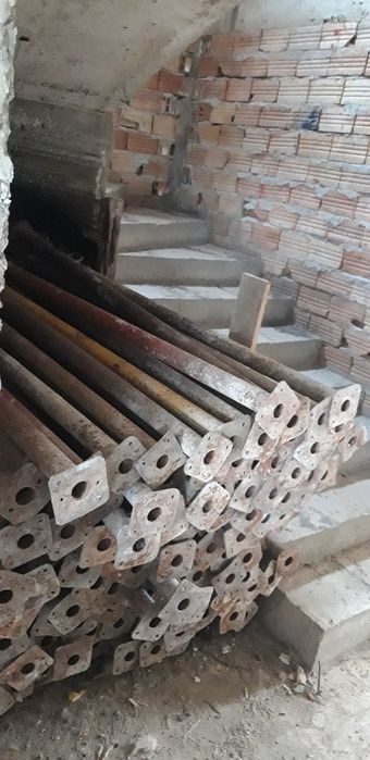 Подпори/хюнебеци/ платна и греди  под наем