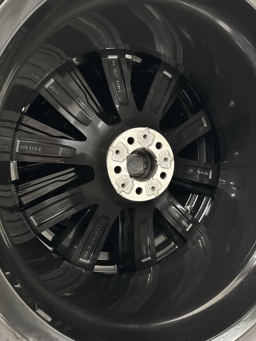 Jante Bmw X5 X6 R22 G05 G06 Originale Negru Lucios