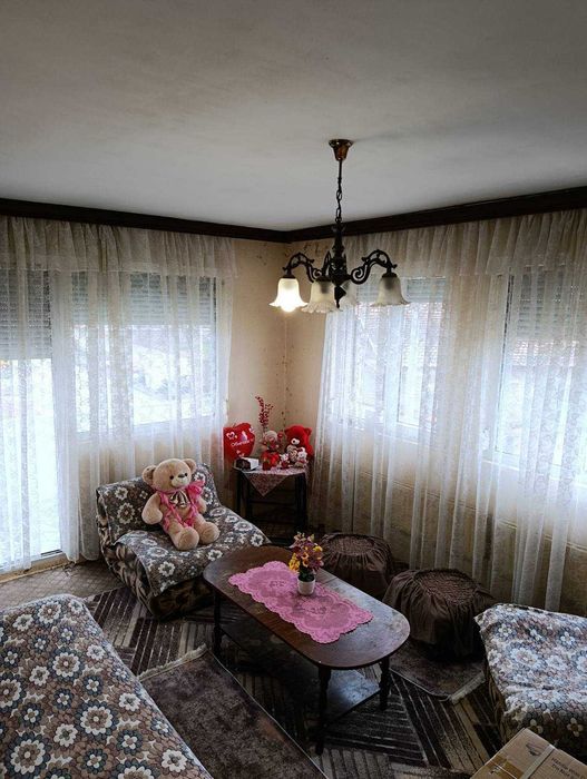 Етаж от къща Луковит.