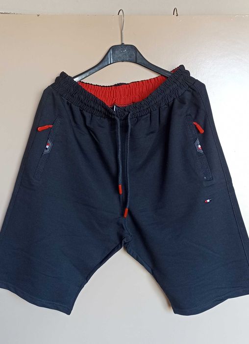 Къси мъжки панталони