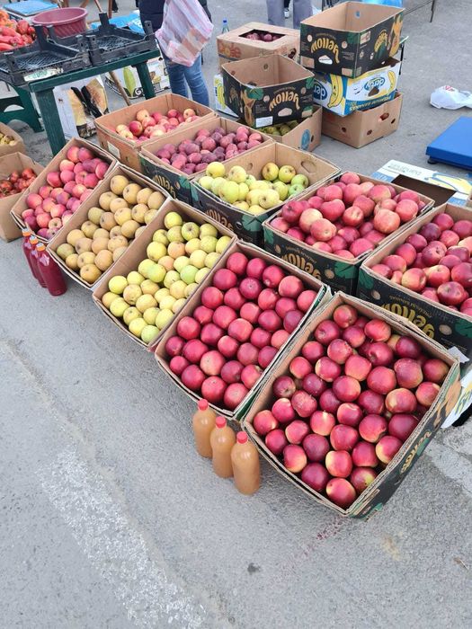 Mere proaspete de vânzare