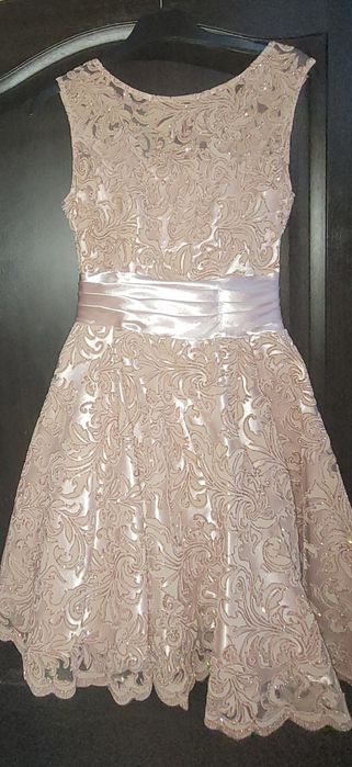 Rochie eleganta roz pudra-ocazie specialamasura 36