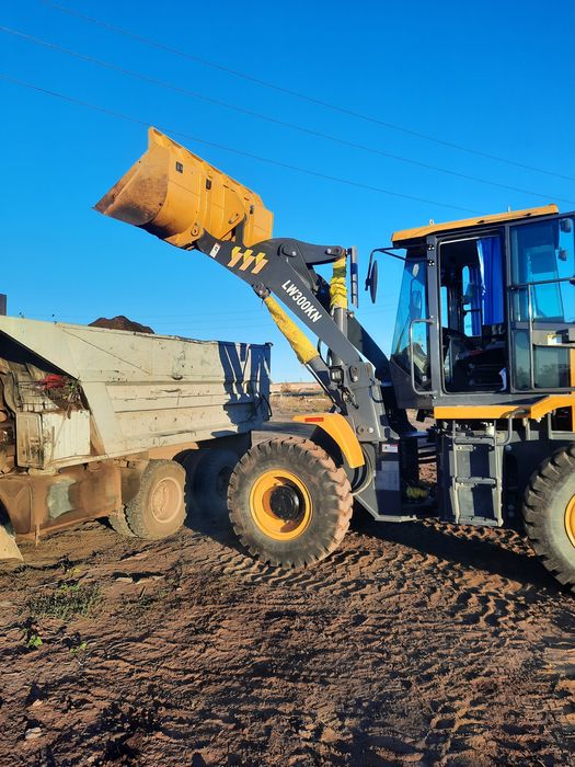 Услуги  погрузчика.