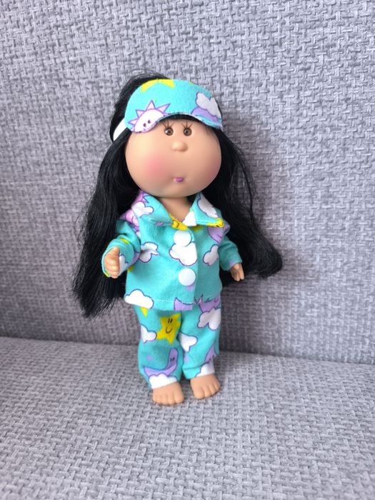 Кукла с комплектом одежды