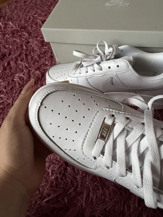 nike airforce 1 marime 43 noi